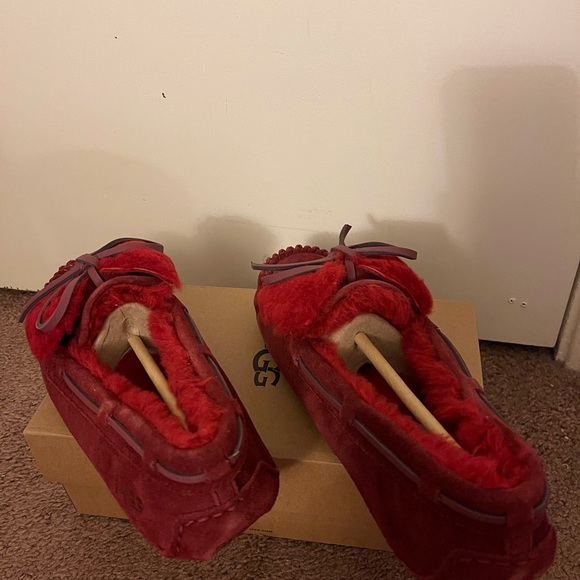 NIB UGG Dakota Double Bow Moccasin Slippers - Picture 3 of 4